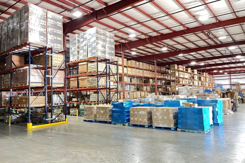 romulus detroit michigan warehouse inside 77000 sqft logos logistics