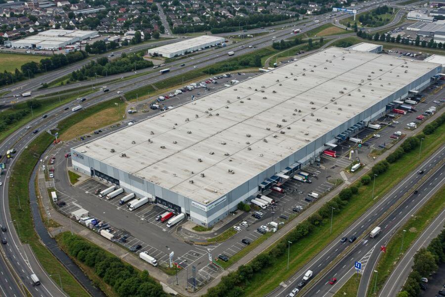 strategic location and transportation access 10 features to look for in a modern 3pl warehouse logos logistics