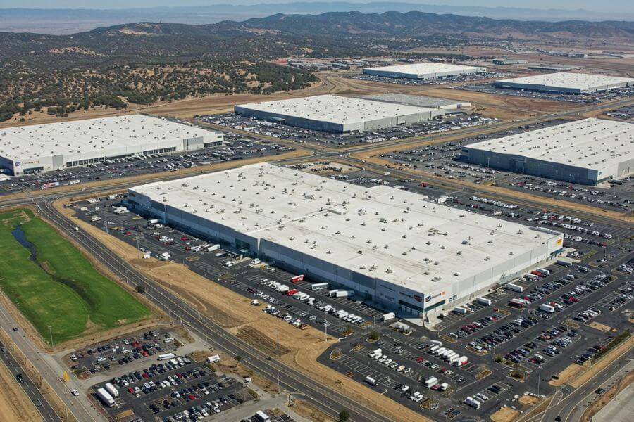 where are your warehouses and fulfillment centers located 10 questions you should ask before choosing a 3pl partner logos logistics